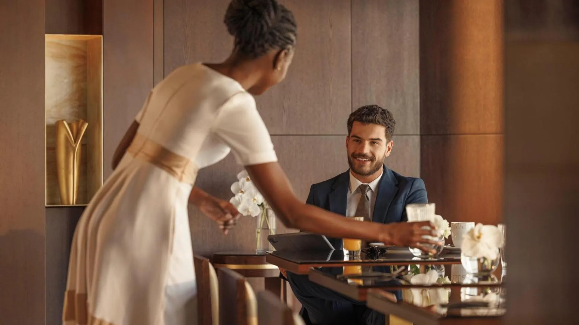 Jumeirah Emirates Towers Dubaï 5*,  Émirats arabes unis