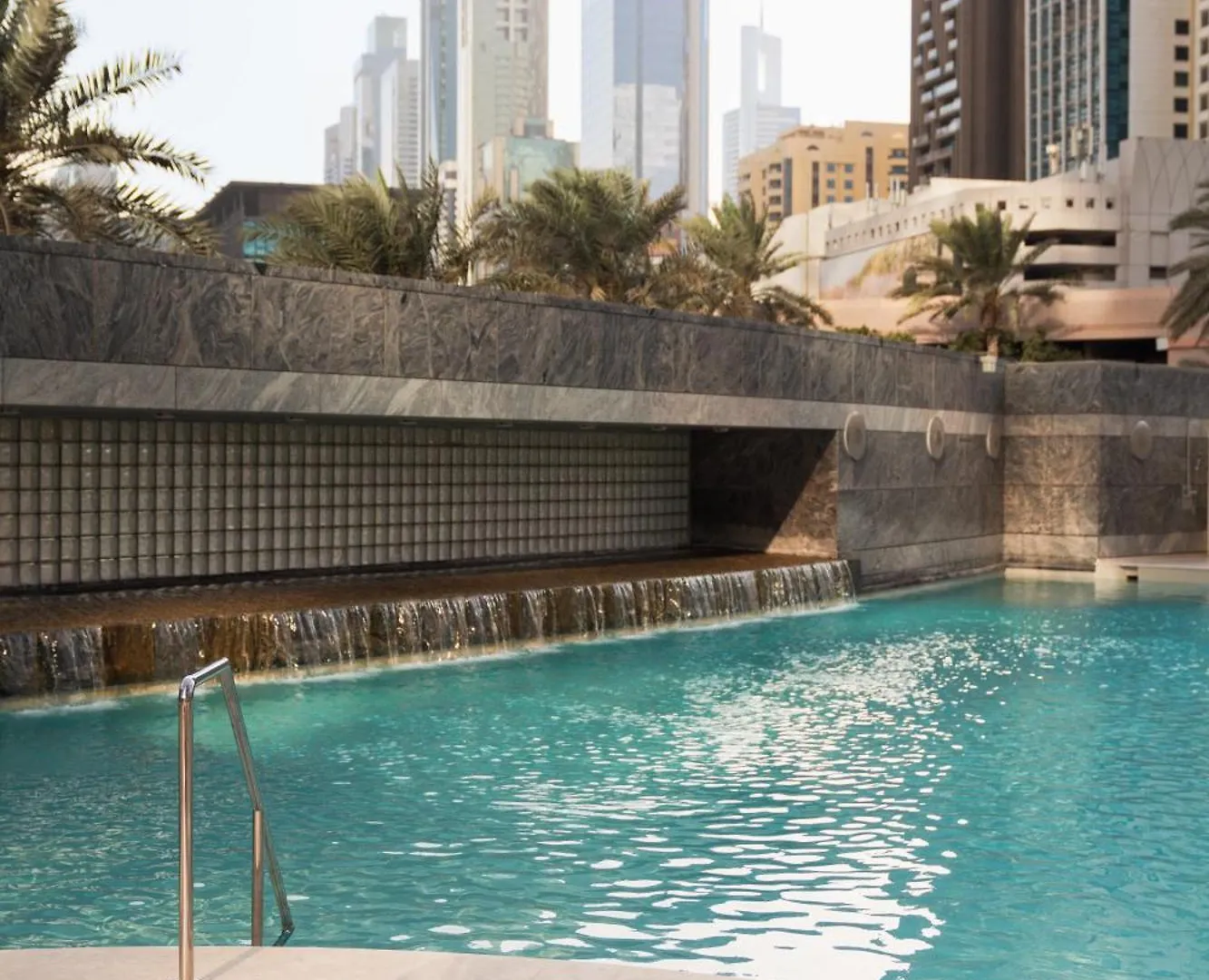 Jumeirah Emirates Towers Dubaï Hotel
